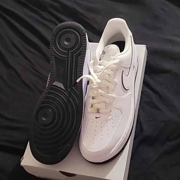 Nike Air Force 1' 07